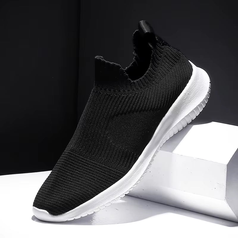 Breathable Men Shoes Trend Flat White Casual Shoes Light Male Sneaker Breathable Luxury Footwear Vulcanize Shoes Man 2022 Summer